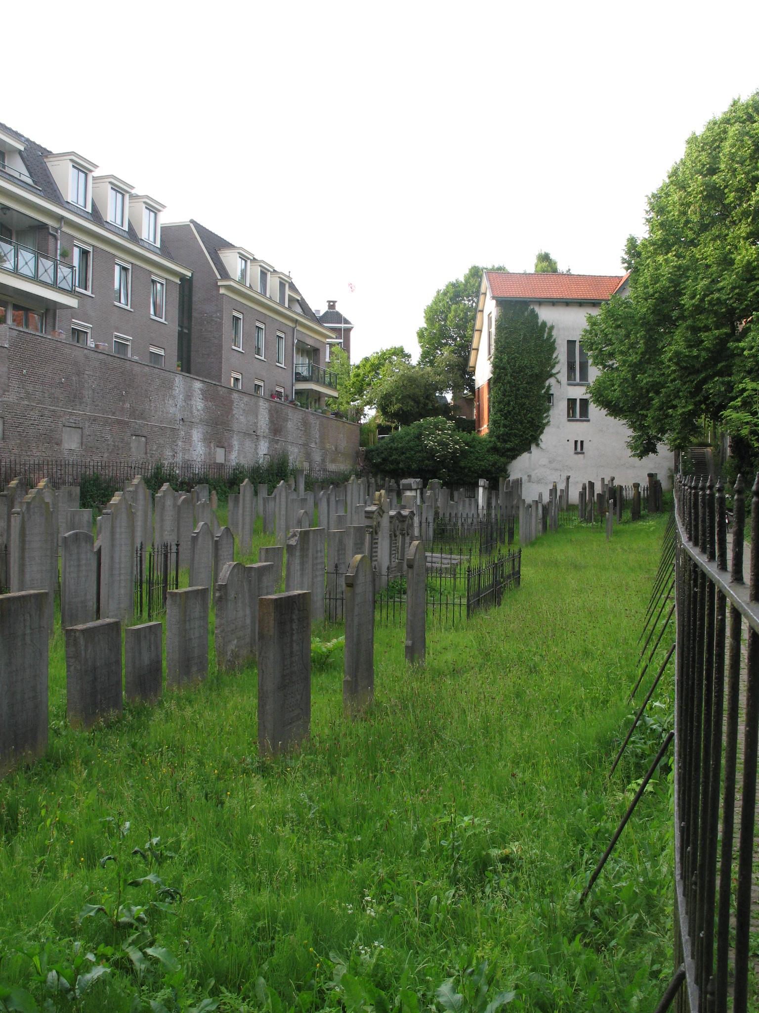 Joodse begraafplaatsen van Wageningen